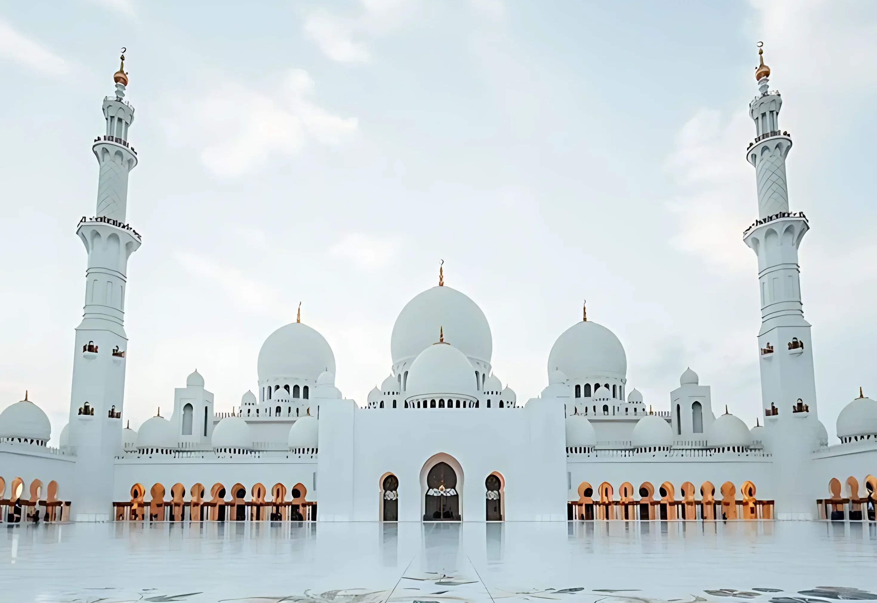 Abu Dhabi City Tour With Ferrari World Entry Ticket
